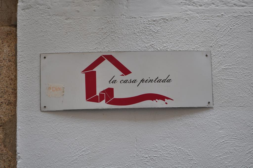 Apartamentos La Casa Pintada Касерес Екстер'єр фото