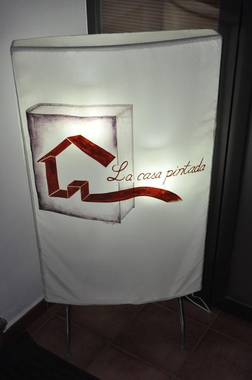 Apartamentos La Casa Pintada Касерес Екстер'єр фото
